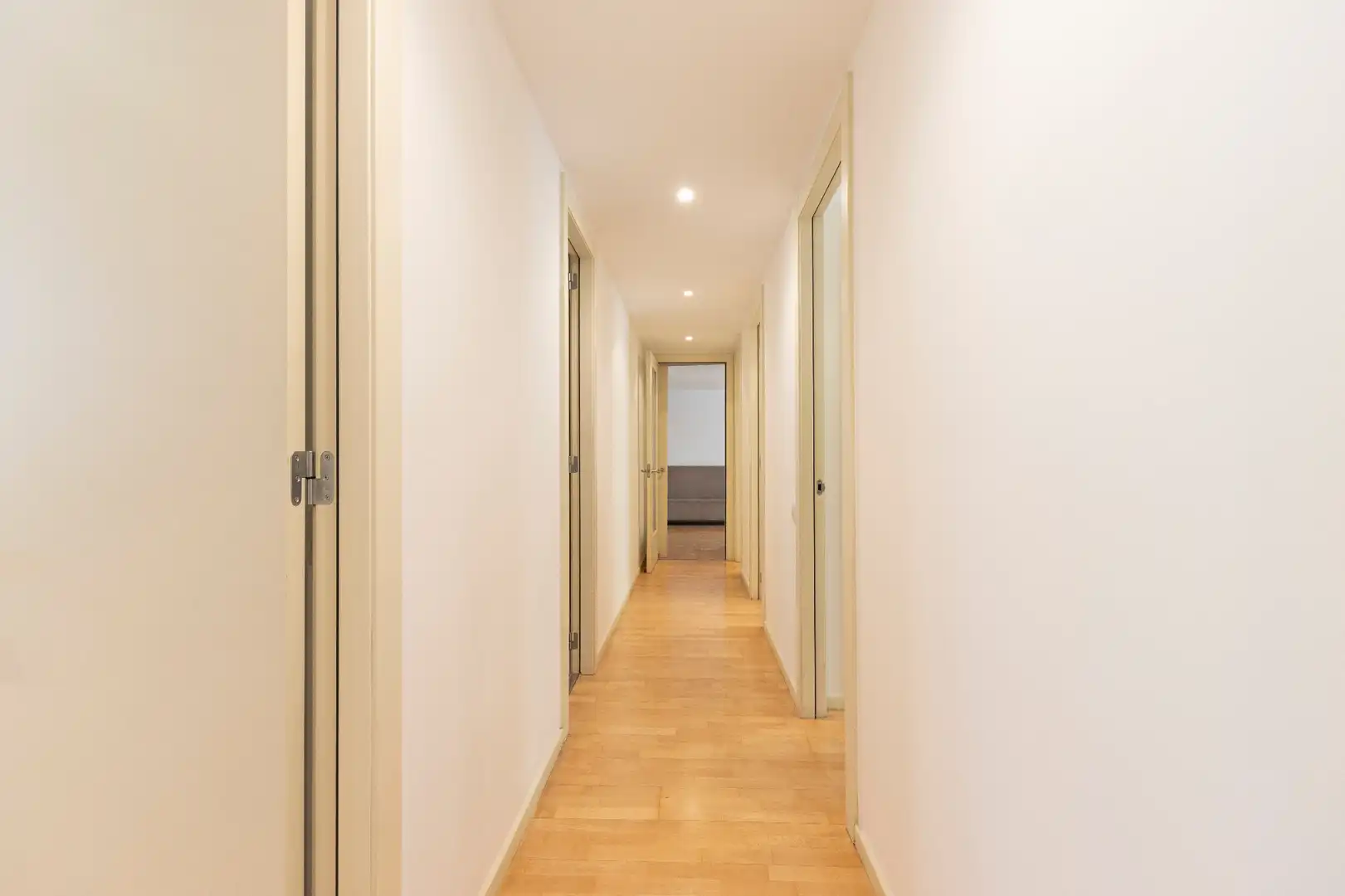Wohnung zum Verkauf in Barcelona mit Klimaanlage, Heizung und Parkett