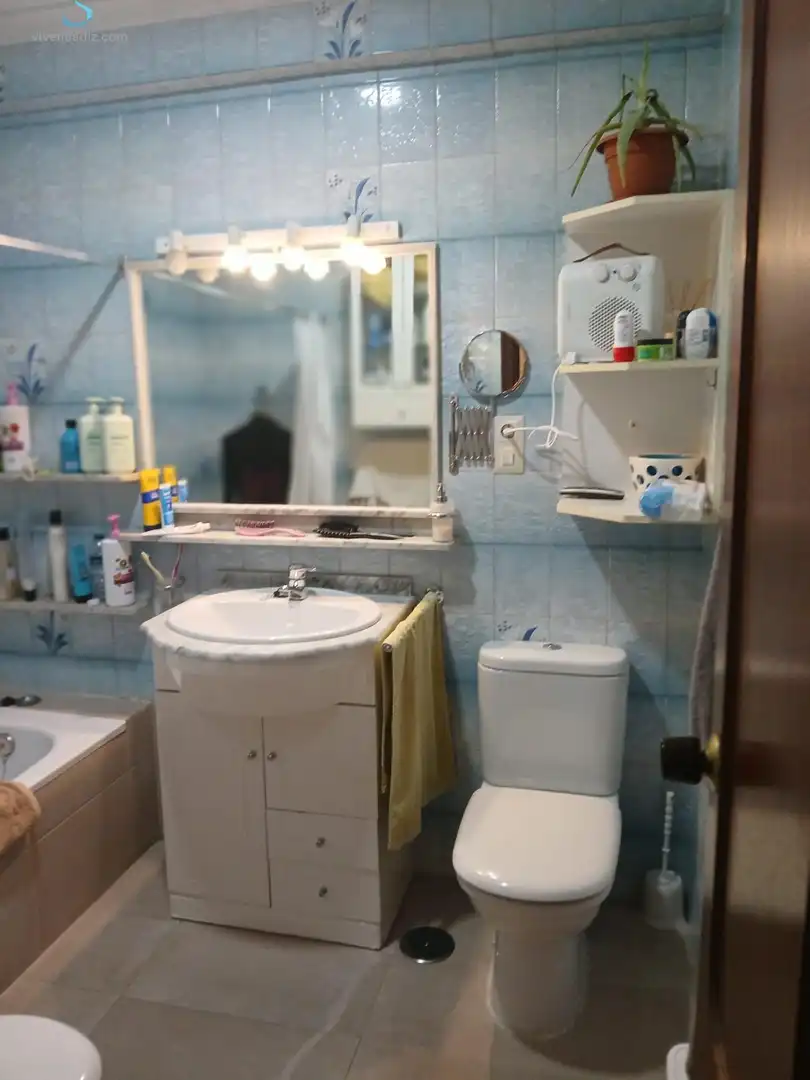 Bathroom of Flat for sale in Cádiz