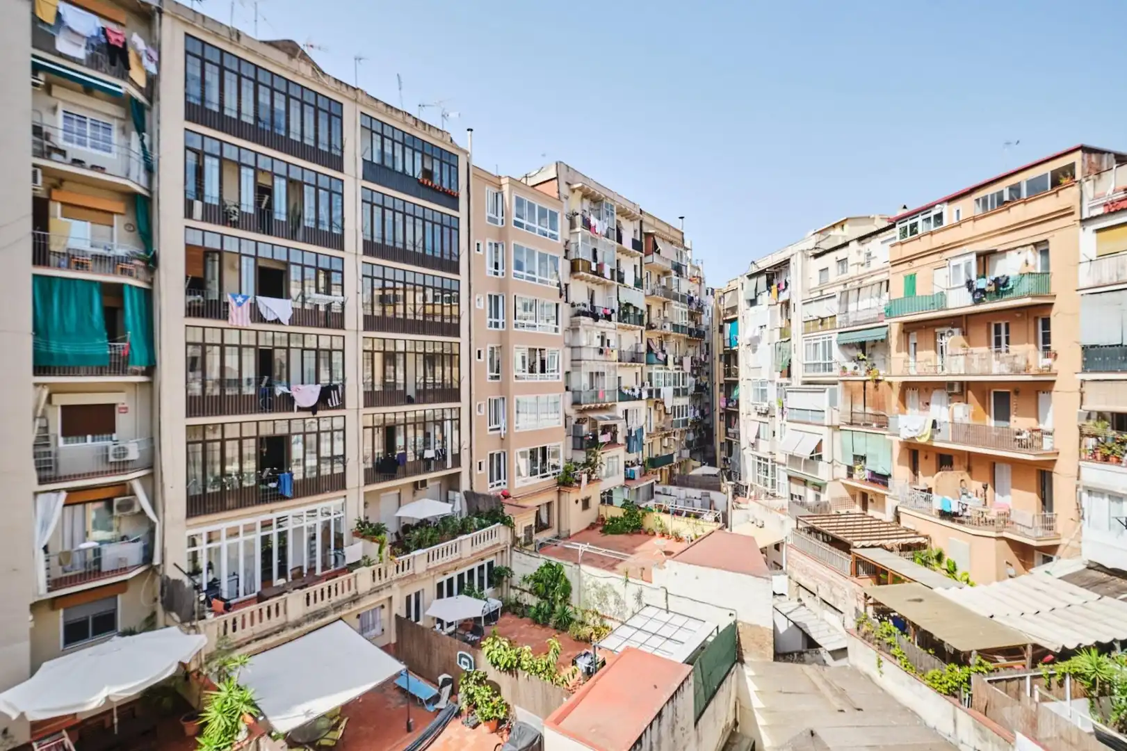 Piso con terraza en venta en Eixample