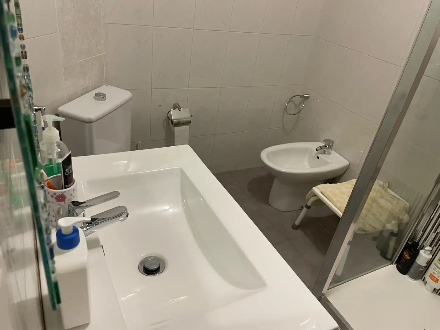 Bathroom of Flat for sale in Vigo   with Heating, Parquet flooring and Terrace