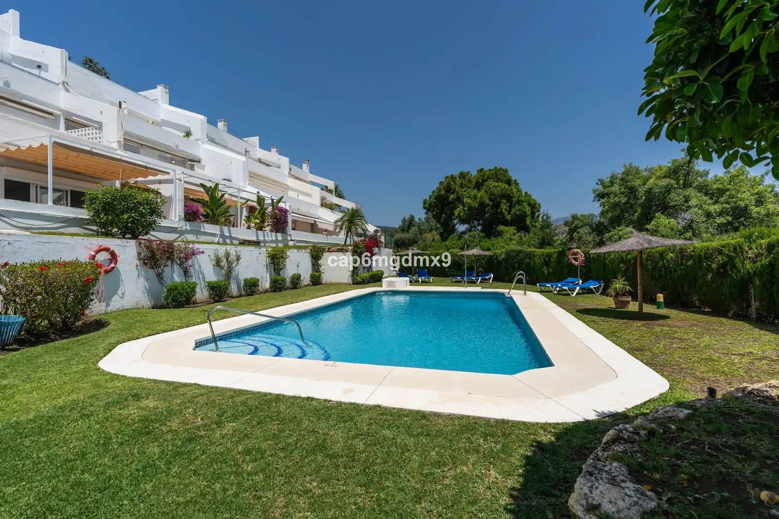 Flat with pool for sale in Calle la Pacheca Alta 22