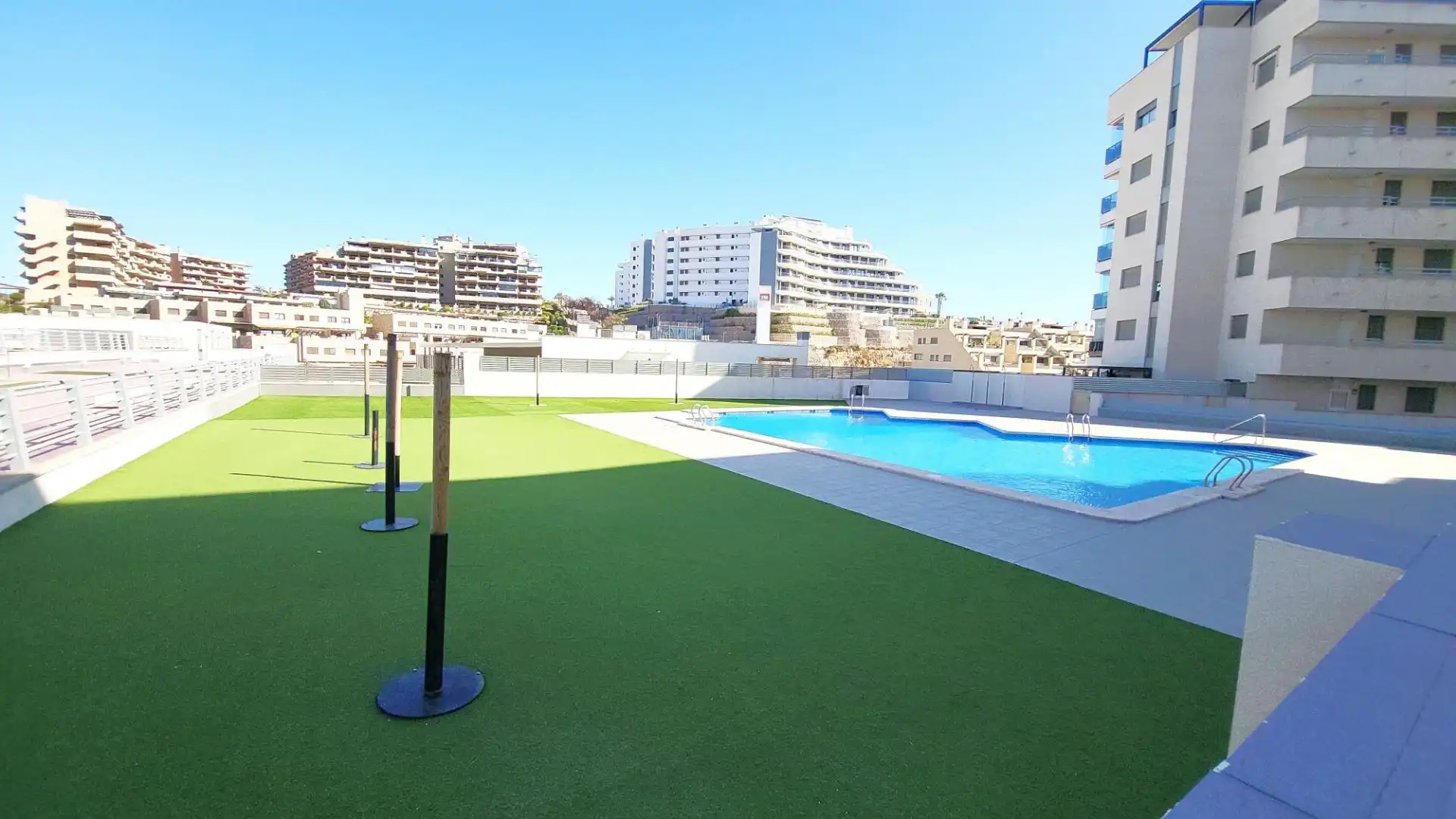 Swimming pool of Apartments for sale in Elche / Elx  with Air Conditioner, Heating and Private garden