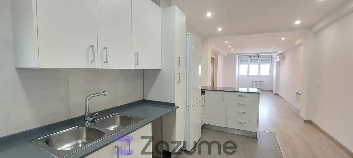 Flat for rent in C. de la Isla de Ons, Peñagrande