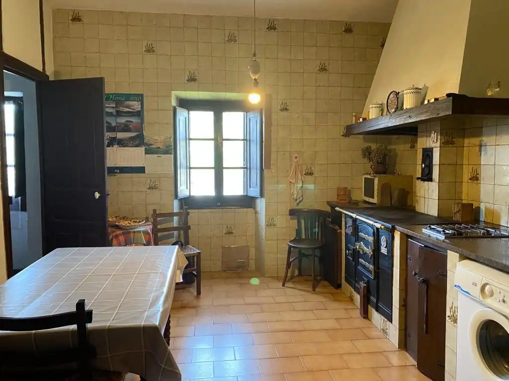 Cuina de Casa o xalet en venda en Berastegi amb Jardí privat i Traster