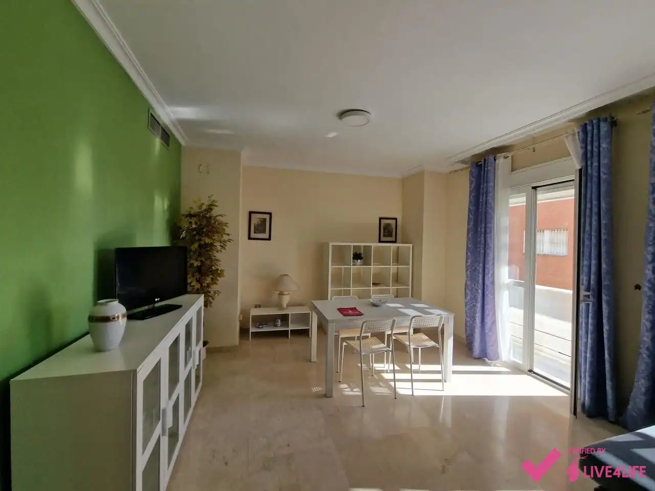 Piso de alquiler en El Plantinar – Avda. La Paz - El Juncal