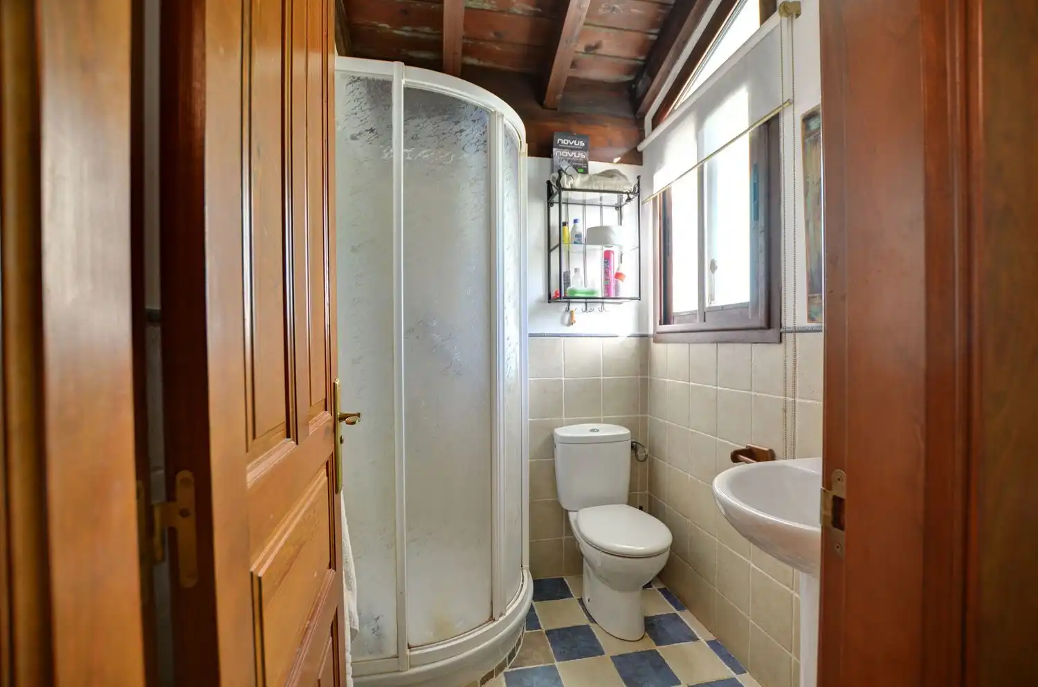 Bathroom of Houses for sale in Cangas de Onís  with Heating, Terrace and Swimming Pool