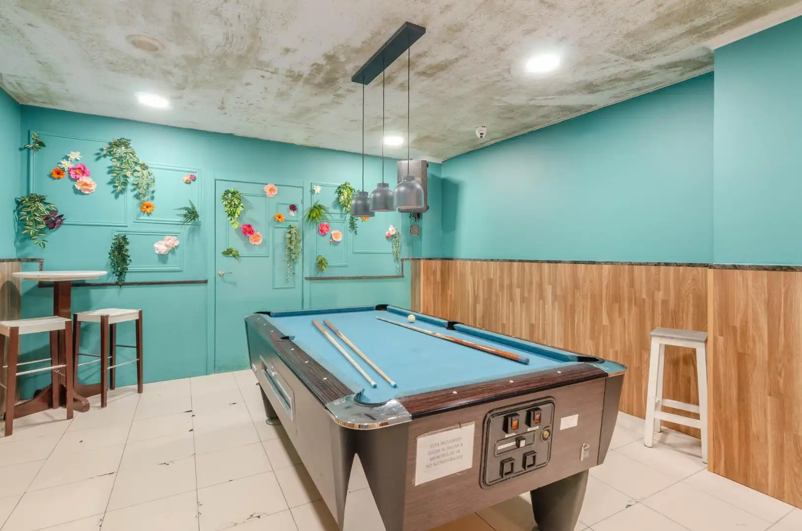 Piscina de Local de alquiler en Ribadesella con Amueblado