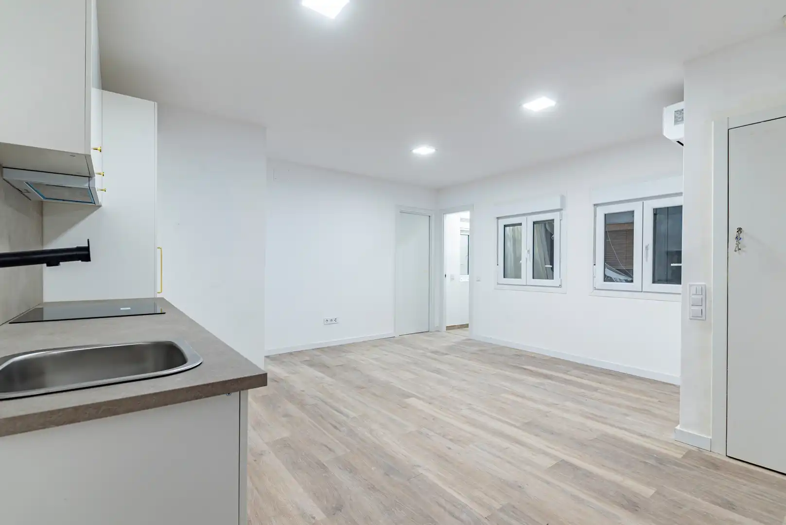 Wohnung zum Verkauf in L'Hospitalet de Llobregat mit Klimaanlage, Heizung und Parkett
