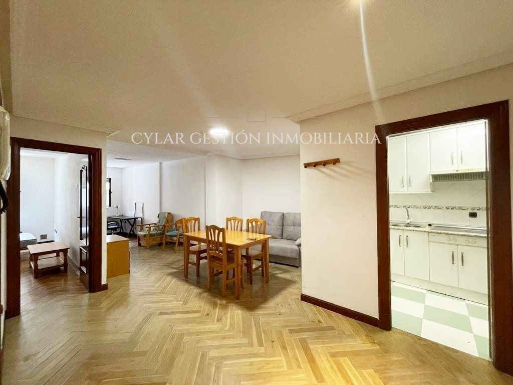Piso de alquiler en Salamanca Capital con Calefacción, Parquet y Amueblado