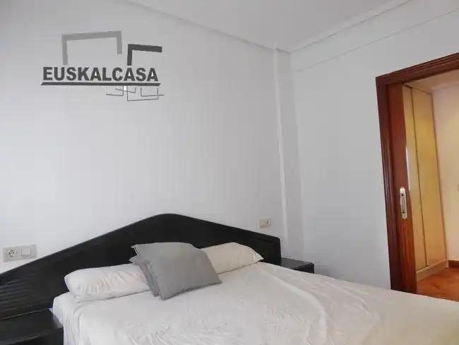 Bedroom of Flat for rent in Basurtu - Zorrotza