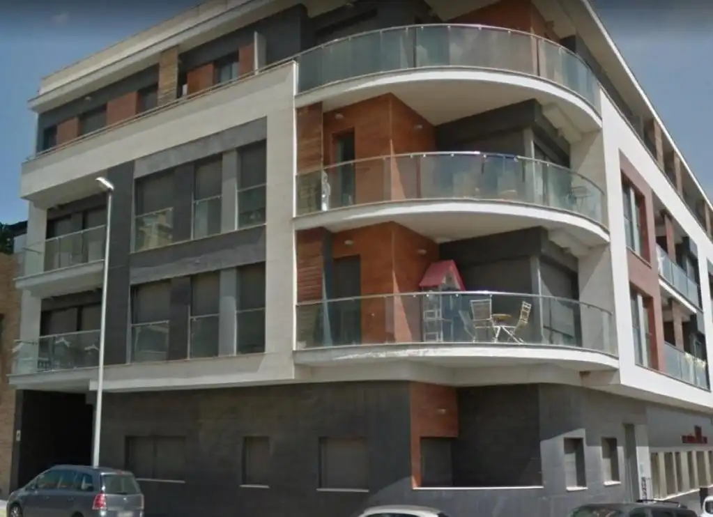 Parking avec ascenseur à vendre à POBLE NOU DEL DELTA