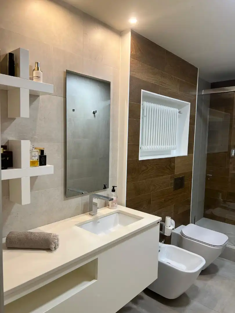 Baño de Piso en venta en Castellón de la Plana / Castelló de la Plana con Aire acondicionado, Calefacción y Amueblado