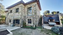 Vista exterior de Casa o xalet en venda en Begues amb Aire condicionat, Calefacció i Jardí privat