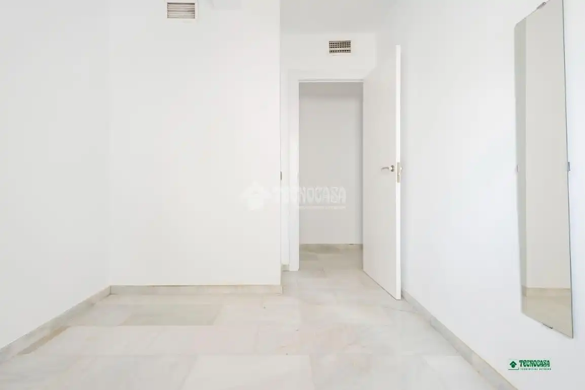 Flat for sale in Almería  with Air Conditioner