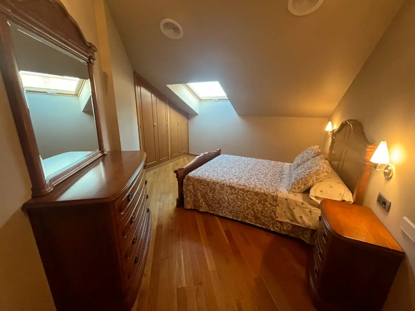 Bedroom of Duplexes for sale in Monforte de Lemos  with Heating, Private garden and Parquet flooring
