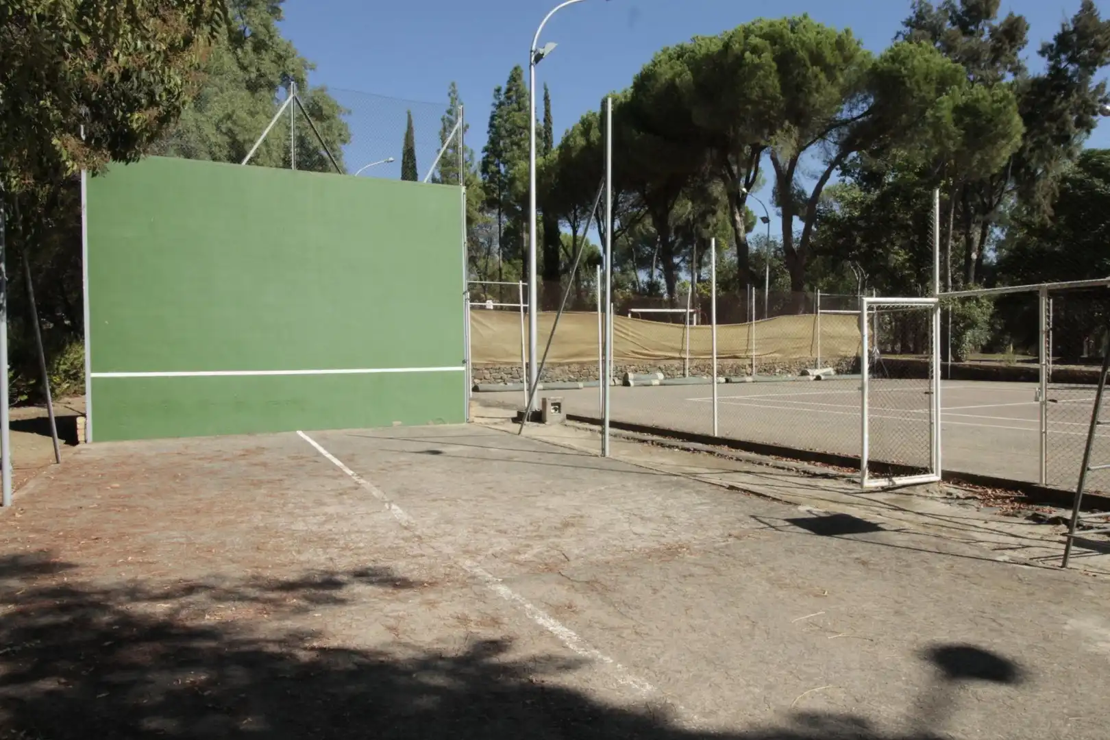 Jardín de Casa o chalet en venta en El Castillo de las Guardas con Jardín privado, Trastero y Piscina