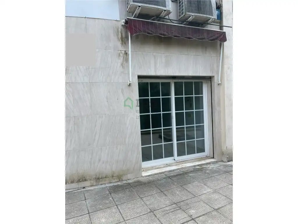 Exterior view of Commercial properties for rent in Badajoz  with Air Conditioner