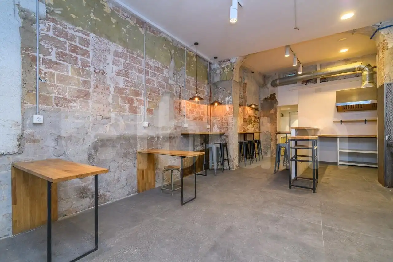 Local comercial en venda a Carrer JOSEP ANSELM CLAVE, imagen 7