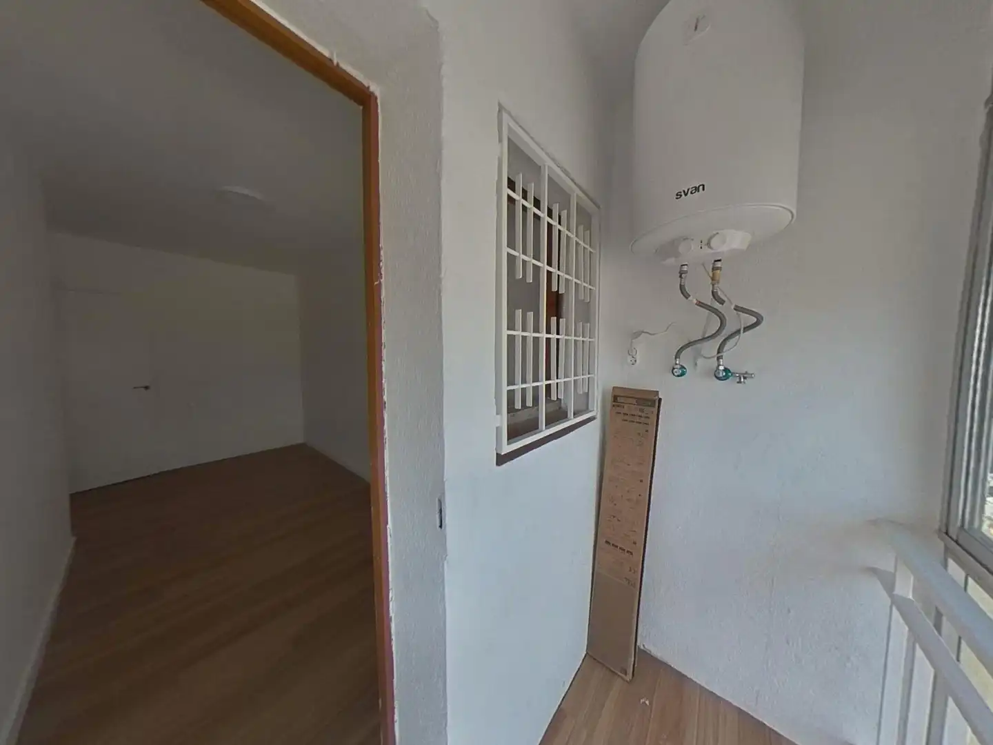 Einfamilien-Reihenhaus zum Verkauf in El Vendrell mit Privatgarten und Parkett
