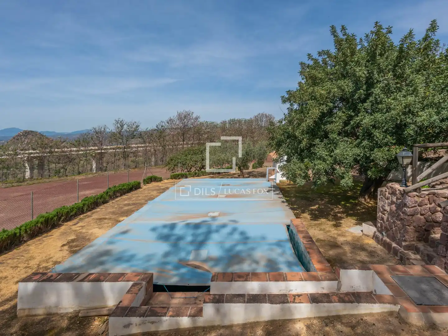 Piscina de Finca rústica en venda en Málaga amb Jardí privat, Terrassa i Traster