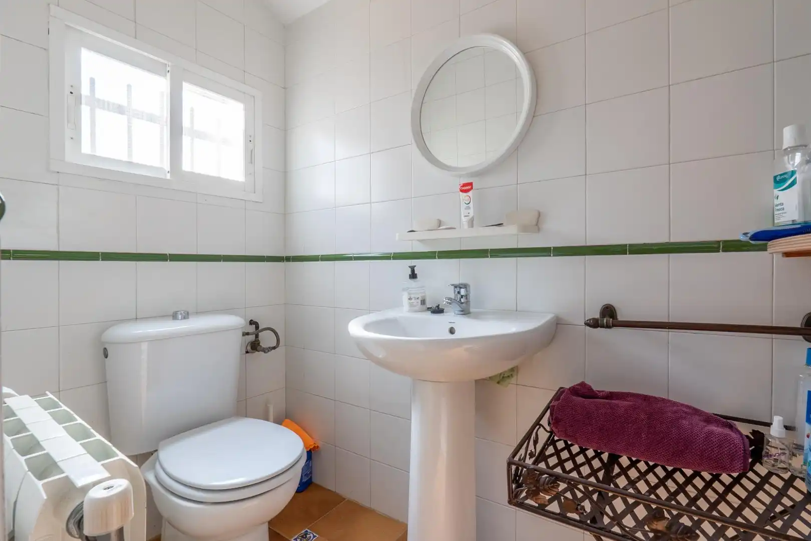 Baño de Casa o chalet en venta en Valdepeñas de Jaén con Aire acondicionado, Calefacción y Jardín privado