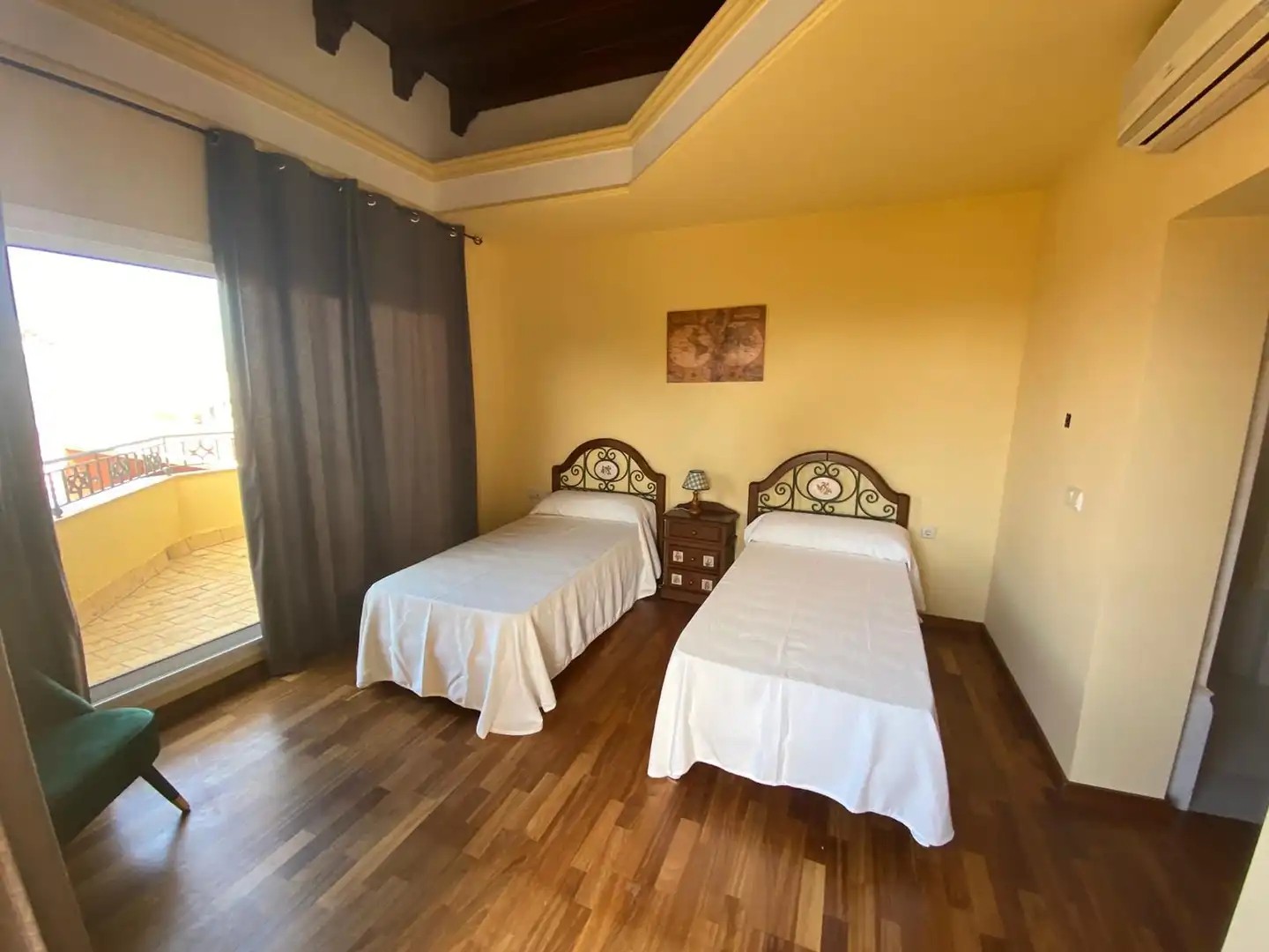 Chalet con terraza en venta en La Barrosa, imagen 4