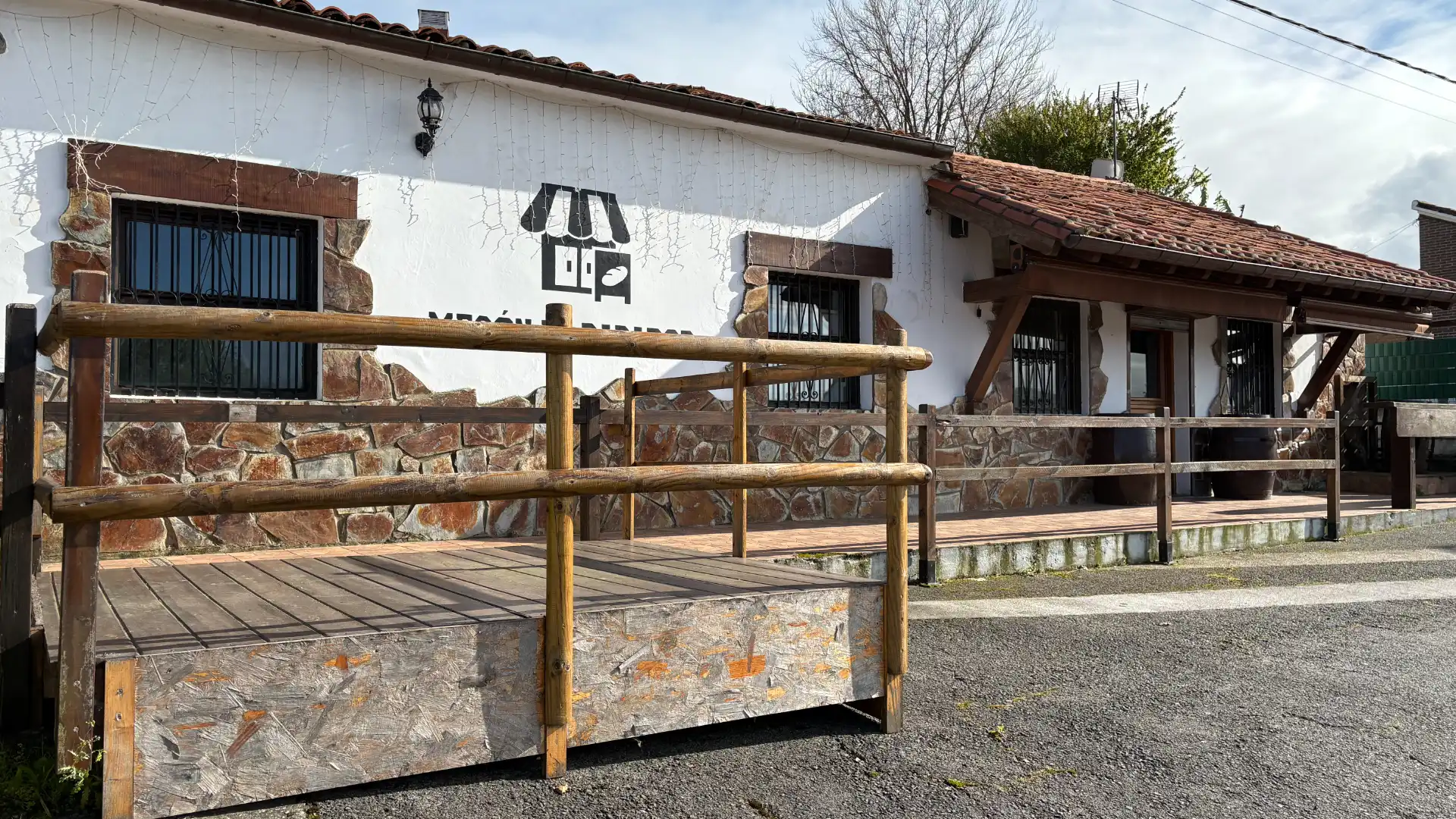 Exterior view of Premises for sale in Suances  with Terrace and Furnished