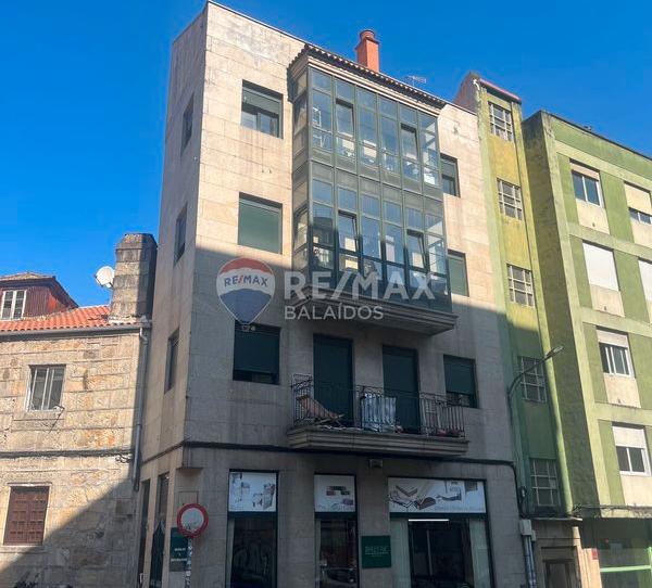 Foto 1 de Piso en venta en Rúa Da Falperra, Camelias - Pi y Margall, Pontevedra