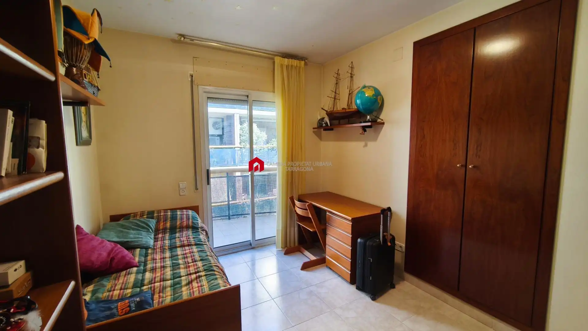 Habitación de Casa adosada en venta en Tortosa con Aire acondicionado, Calefacción y Jardín privado