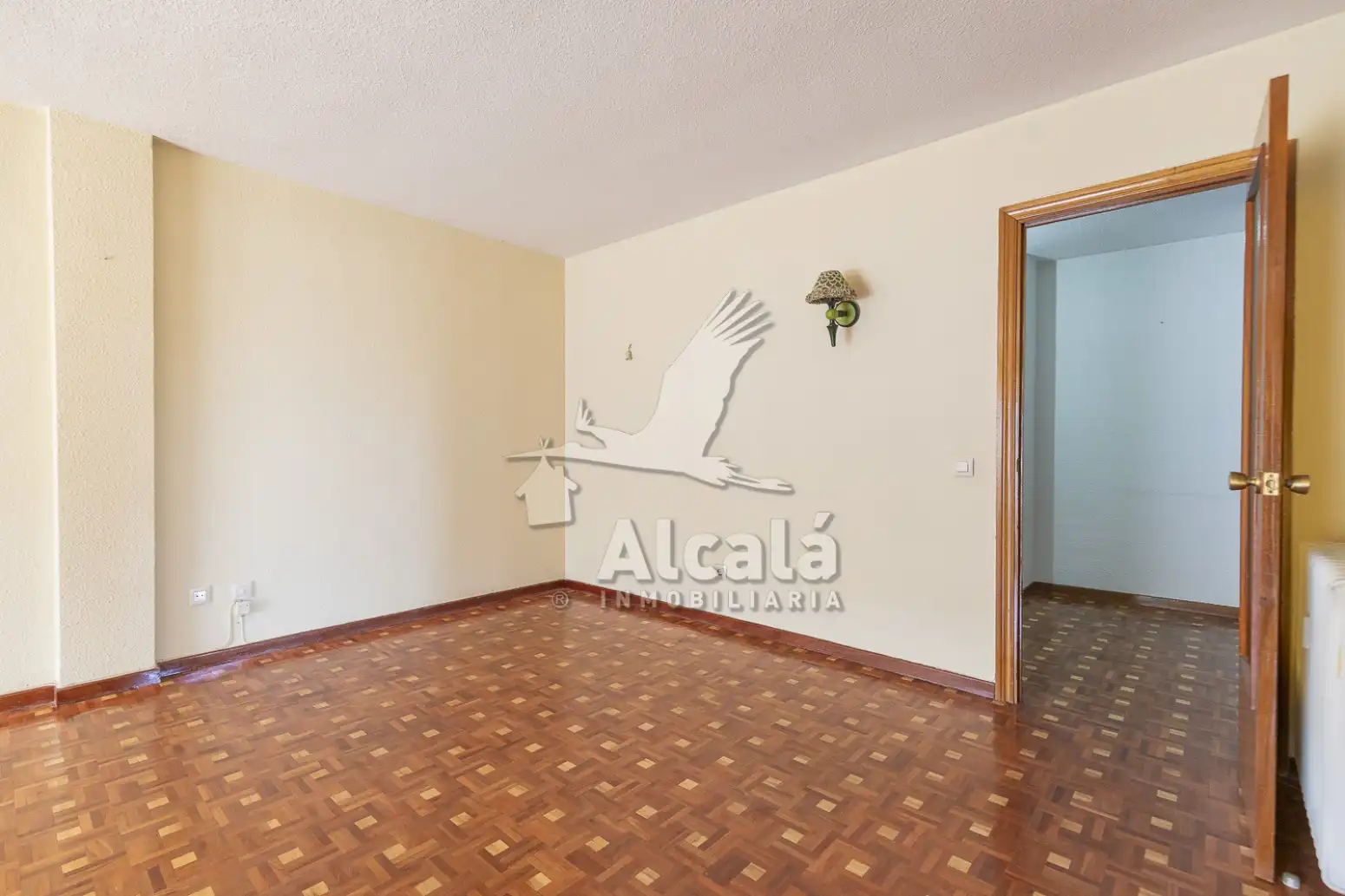 Habitación de Piso en venta en Alcalá de Henares con Calefacción, Parquet y Terraza