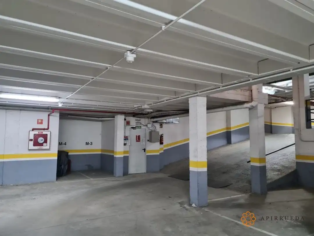 Parking de Dúplex en venta en Caspe con Aire acondicionado, Calefacción y Trastero