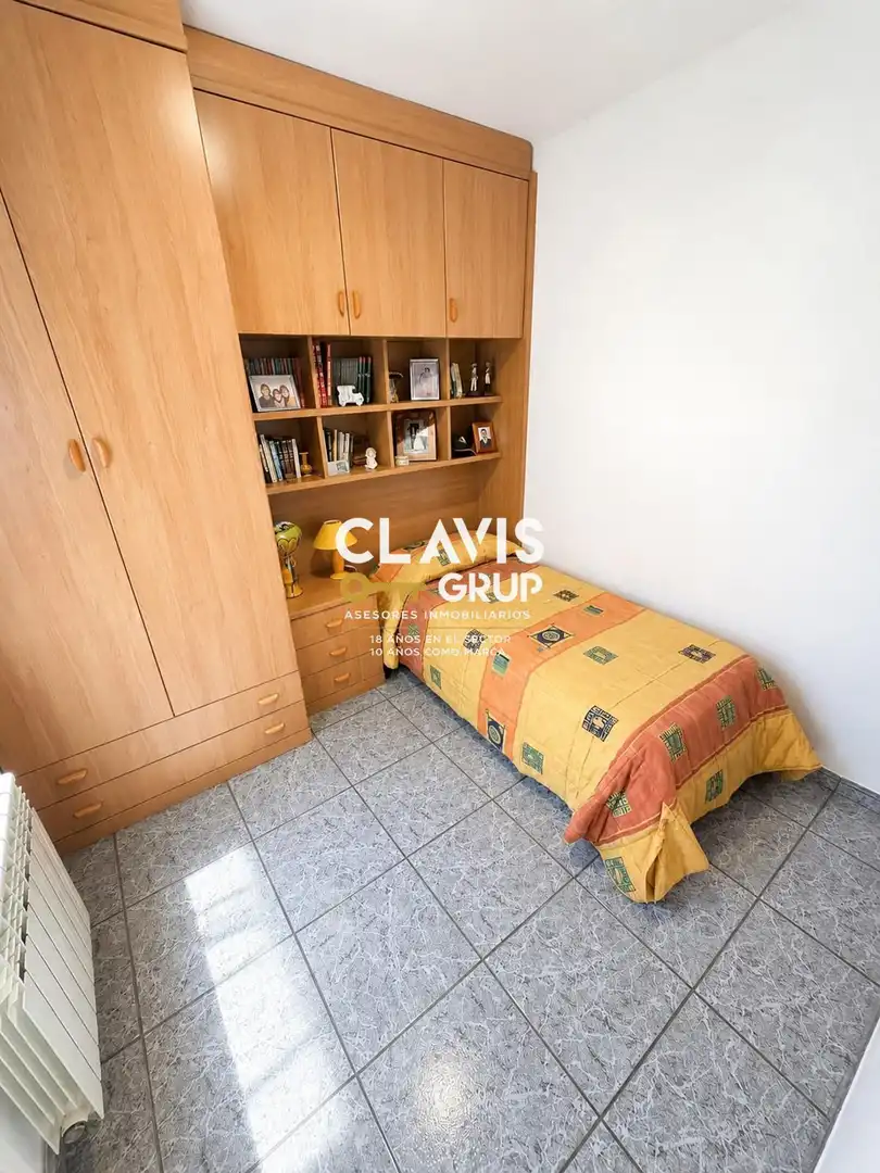 Schlafzimmer von Wohnung zum Verkauf in Barcelona mit Heizung, Terrasse und Möbliert