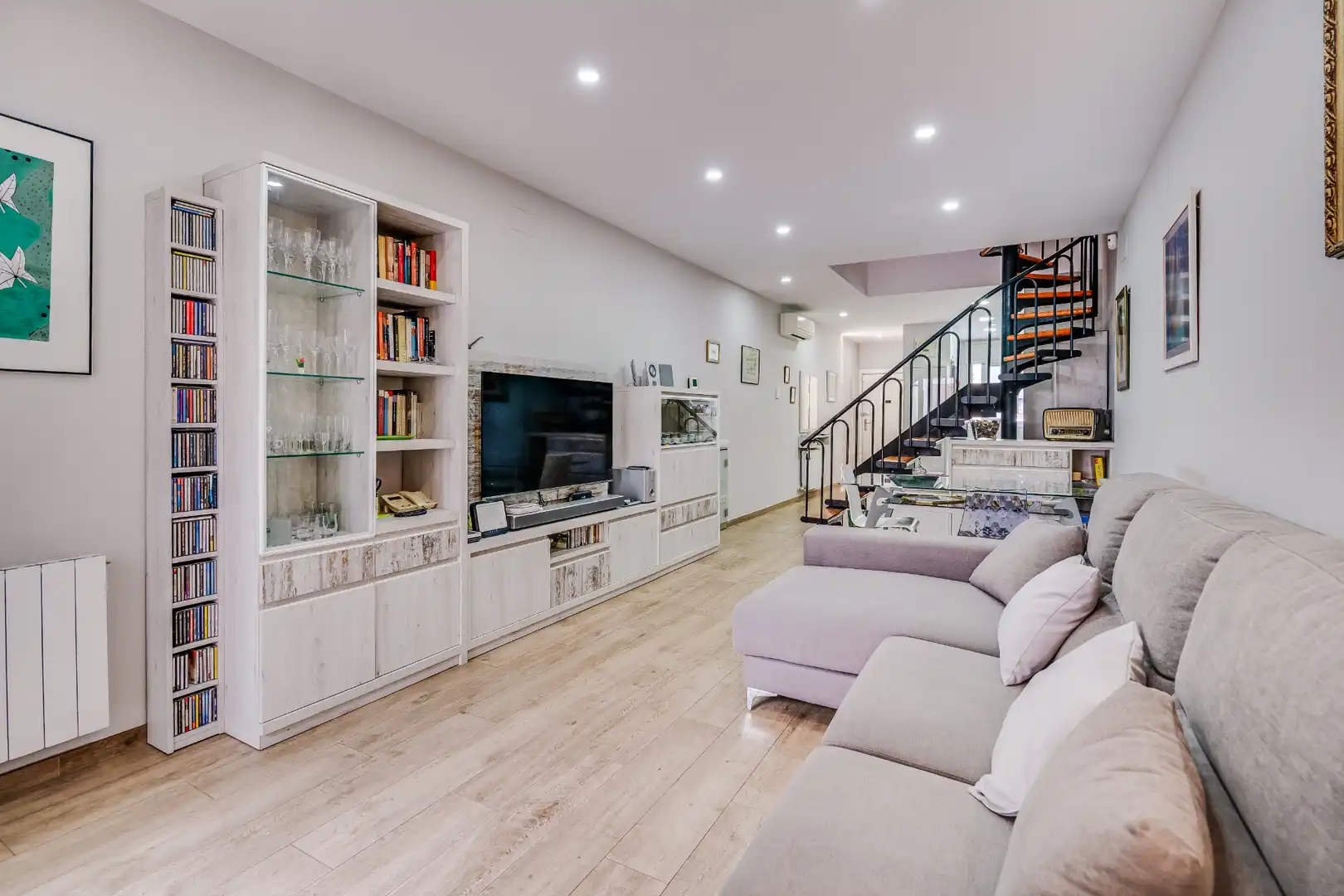 Maison mitoyenne avec terrasse à vendre à Carrer de Manso