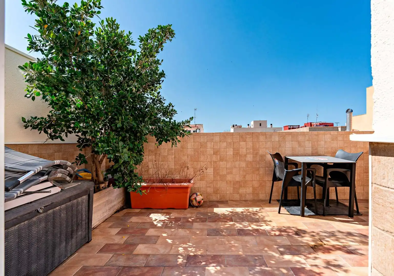 Terraza de Piso en venta en El Ejido con Aire acondicionado, Terraza y Amueblado