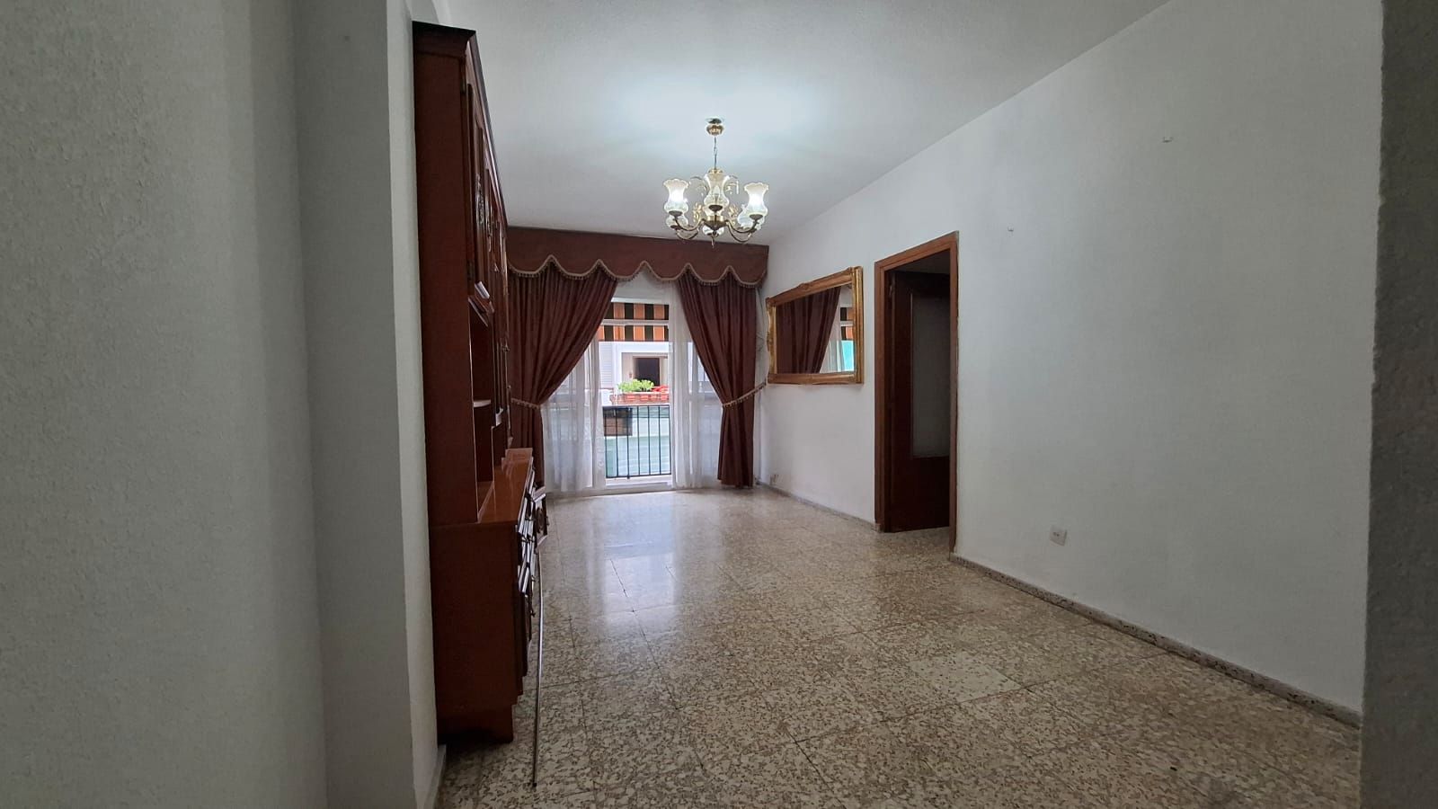 Flat for sale in Santa Rosa - Valdeolleros, Norte-Sierra