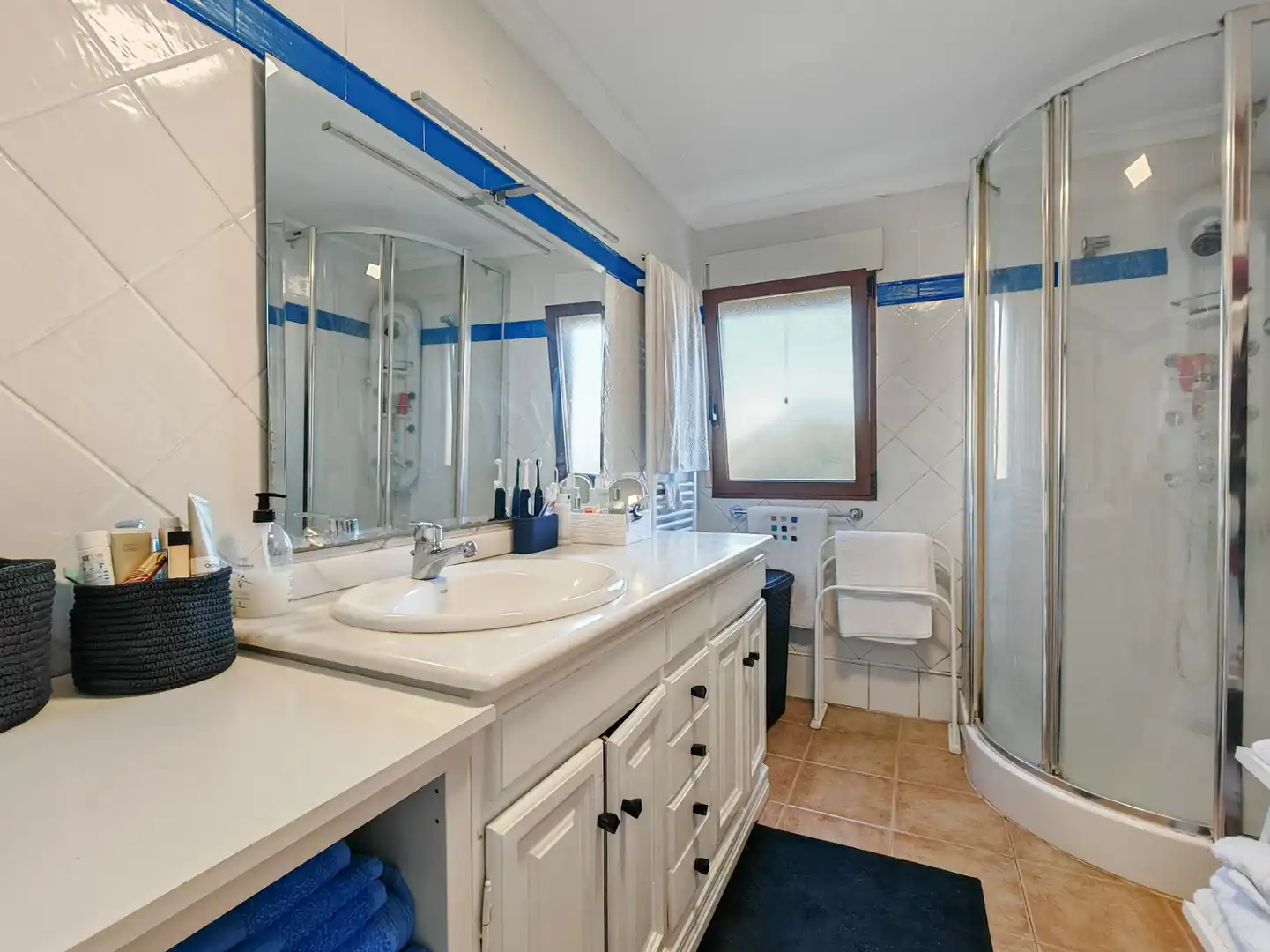 Bathroom of Houses for sale in Dénia  with Air Conditioner, Private garden and Terrace