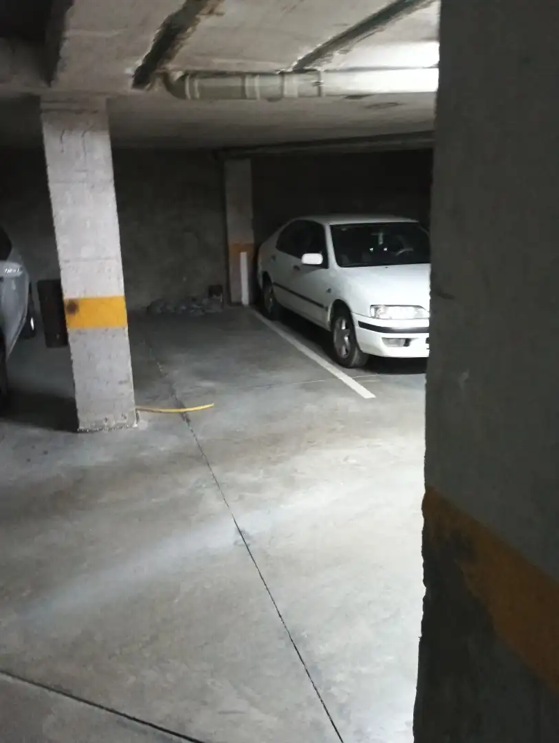 Aparcament de Garatge de lloguer en Segovia