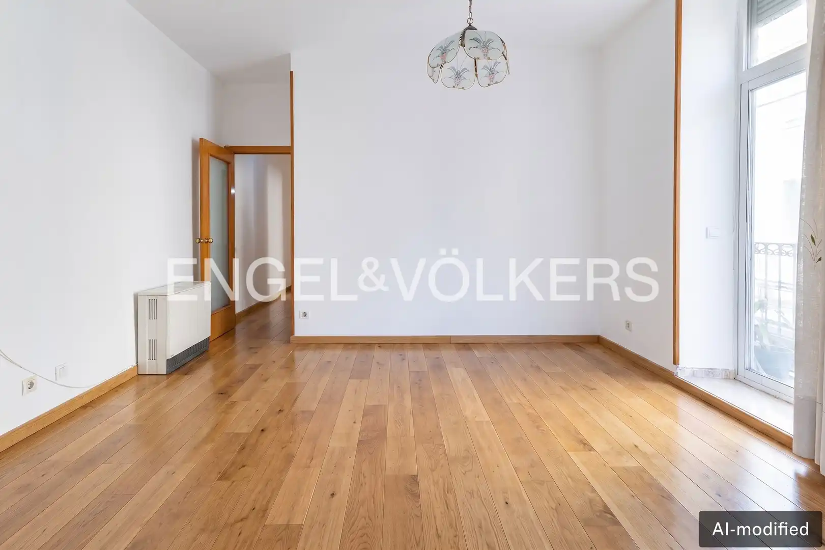 Sala d'estar de Pis en venda en Barcelona amb Aire condicionat, Calefacció i Parquet