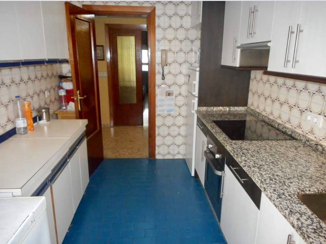 Cuina de Pis en venda en Cáceres Capital amb Aire condicionat, Terrassa i Moblat