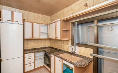 Kitchen of Flat for sale in Sabadell