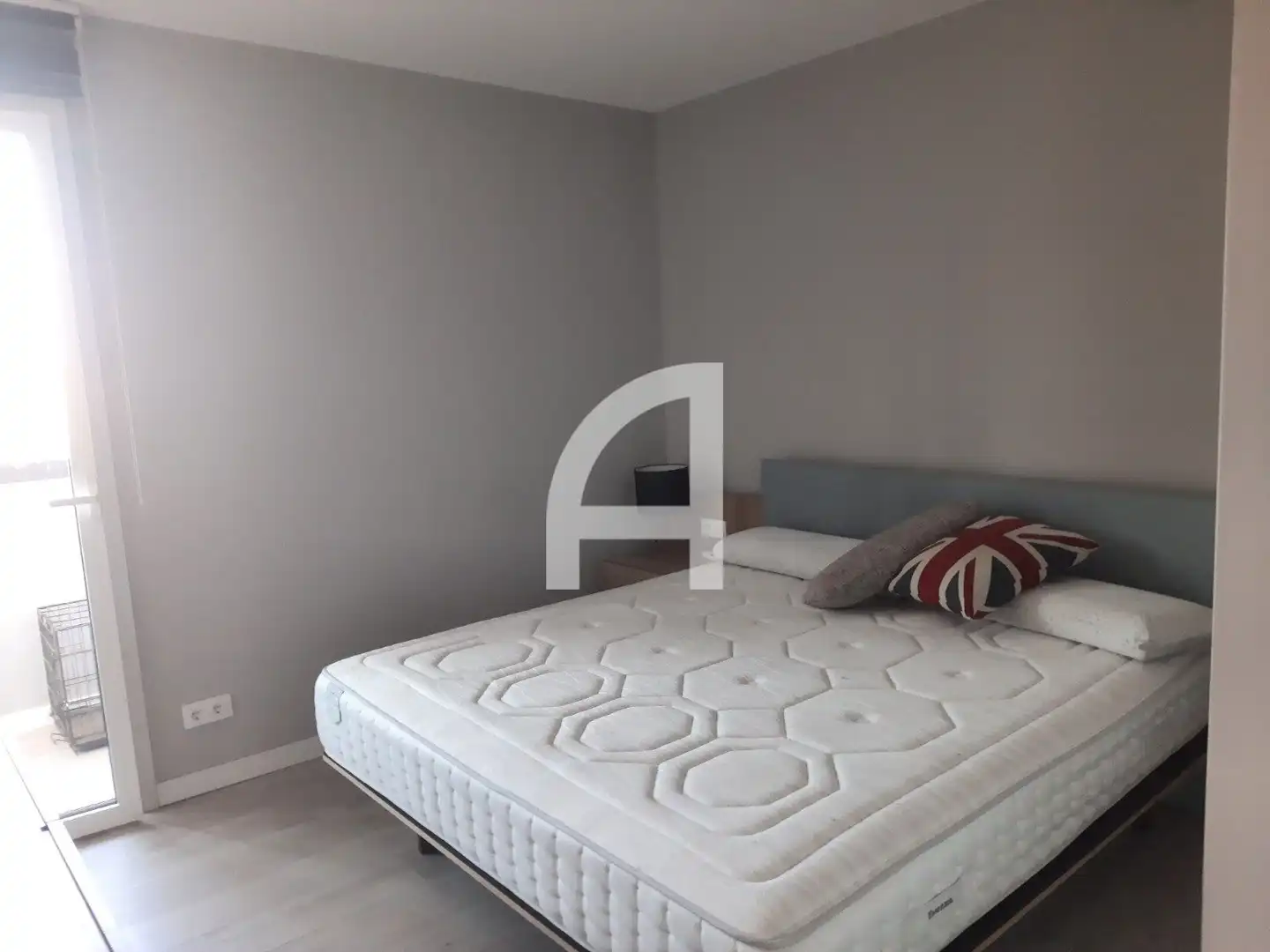 Habitación de Piso de alquiler en Girona con Aire acondicionado, Calefacción y Terraza