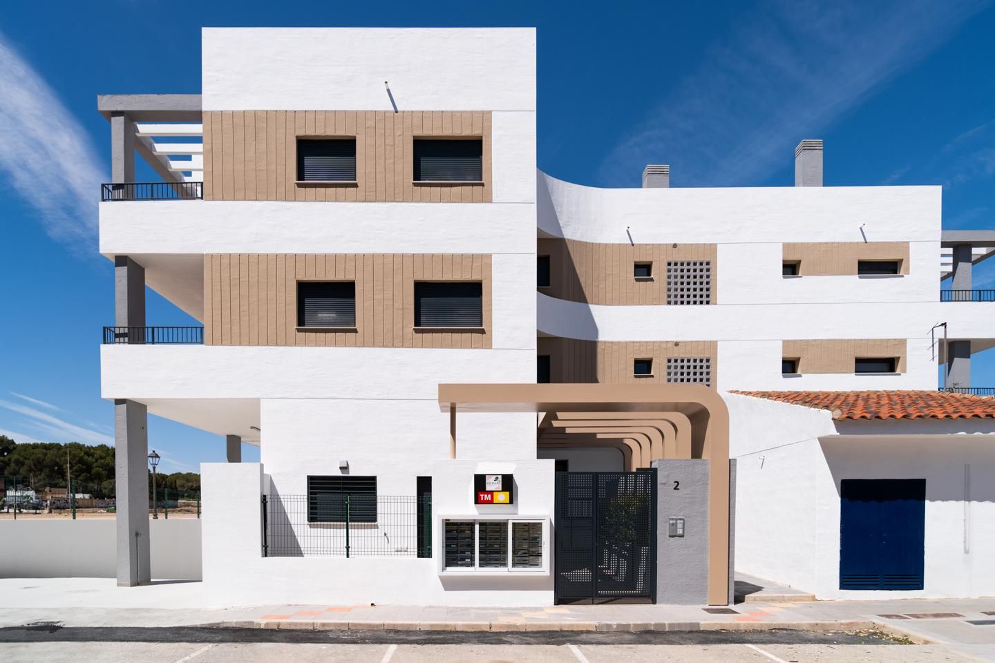 Exterior view of Flat for sale in Pilar de la Horadada  with Air Conditioner, Terrace and Swimming Pool