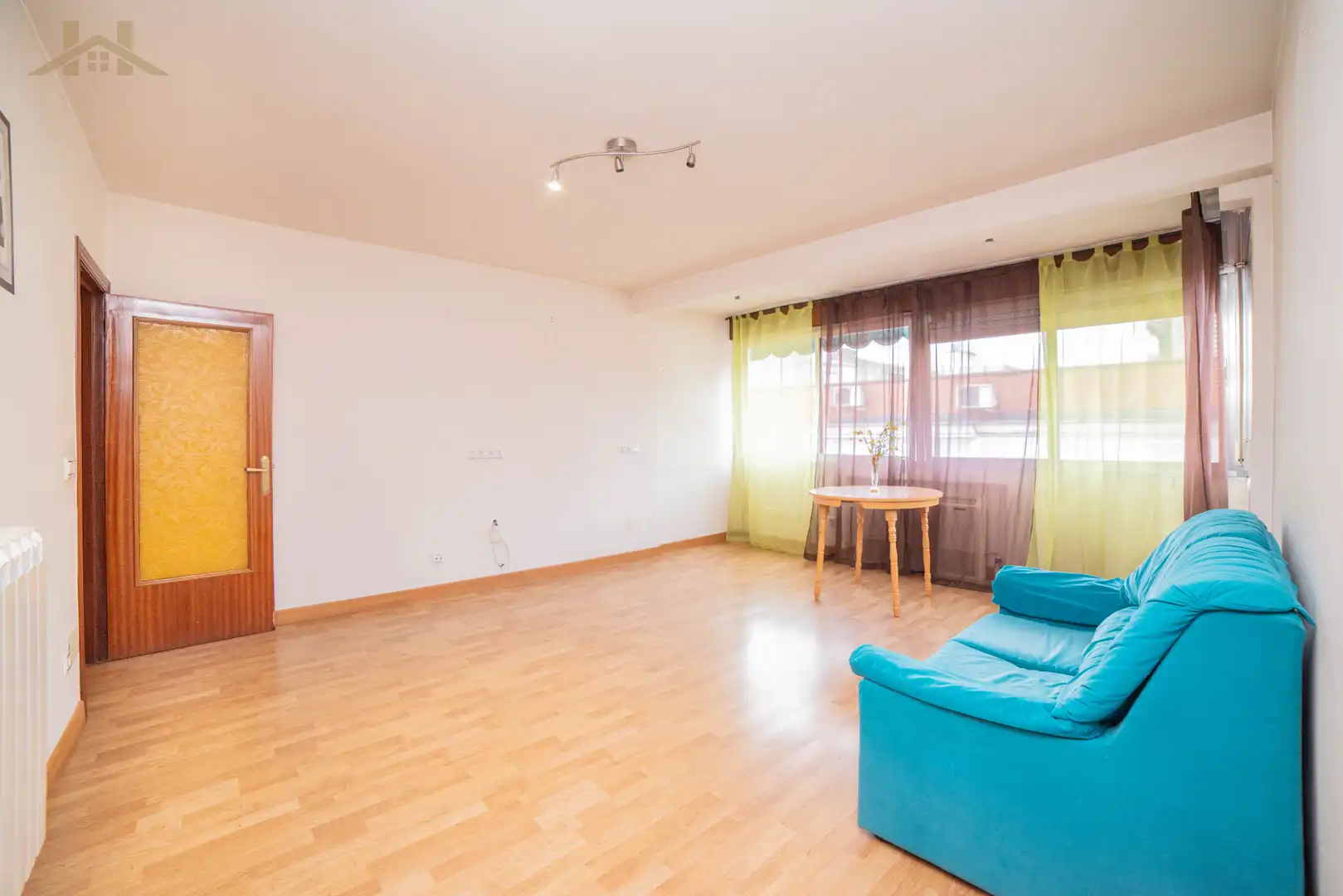 Sala d'estar de Pis en venda en Móstoles amb Calefacció, Parquet i Forn