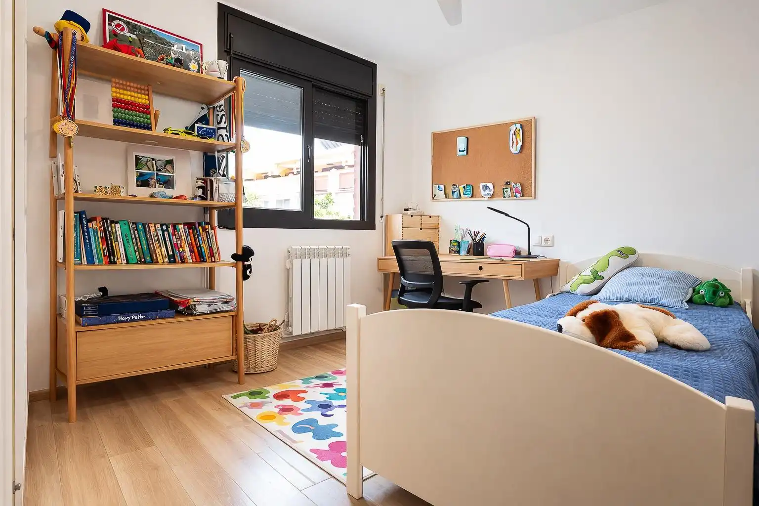 Habitación de Casa adosada en venta en Vilallonga del Camp con Aire acondicionado, Calefacción y Jardín privado