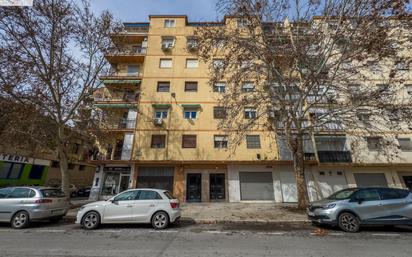 Vista exterior de Pis en venda en  Granada Capital amb Aire condicionat, Calefacció i Terrassa