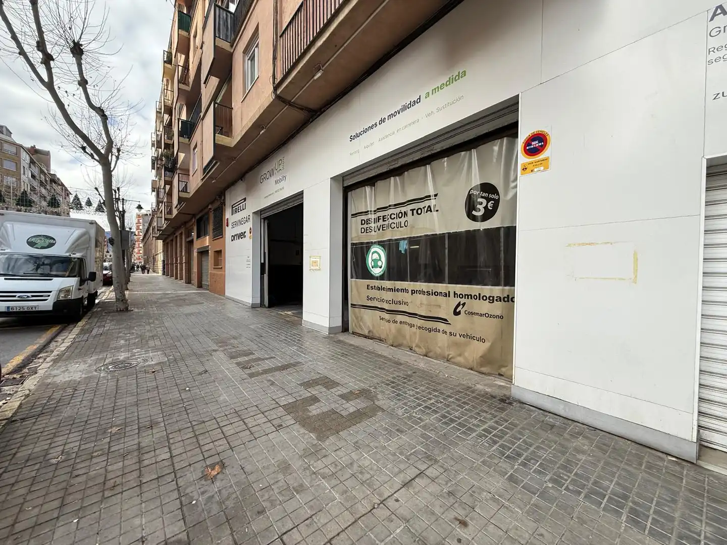 Vista exterior de Local en venta en Alcoy / Alcoi