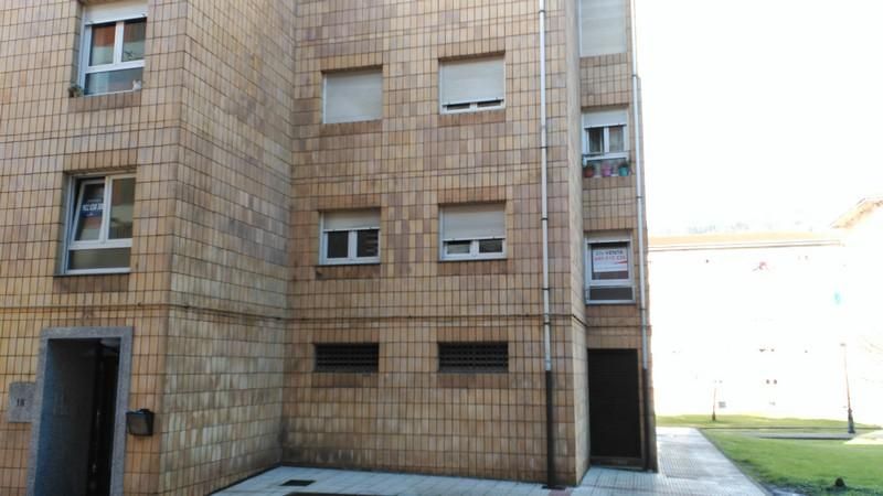 Exterior view of Box room for sale in Langreo