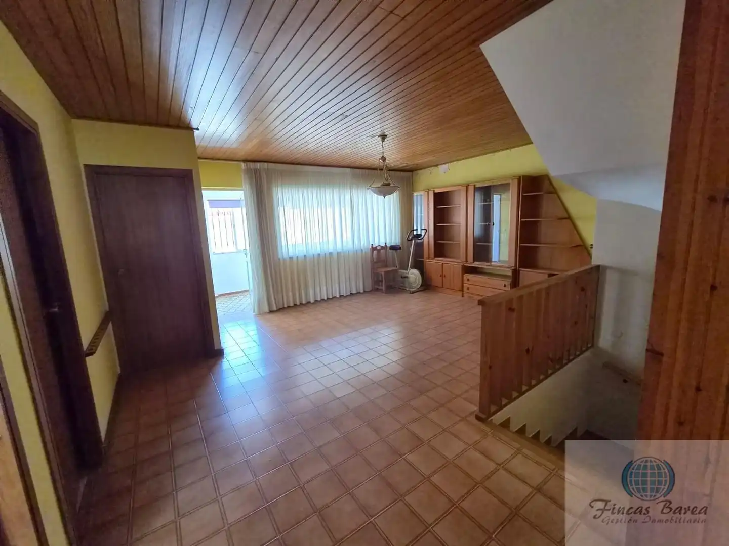Sala d'estar de Casa o xalet en venda en Fuengirola amb Aire condicionat, Terrassa i Traster