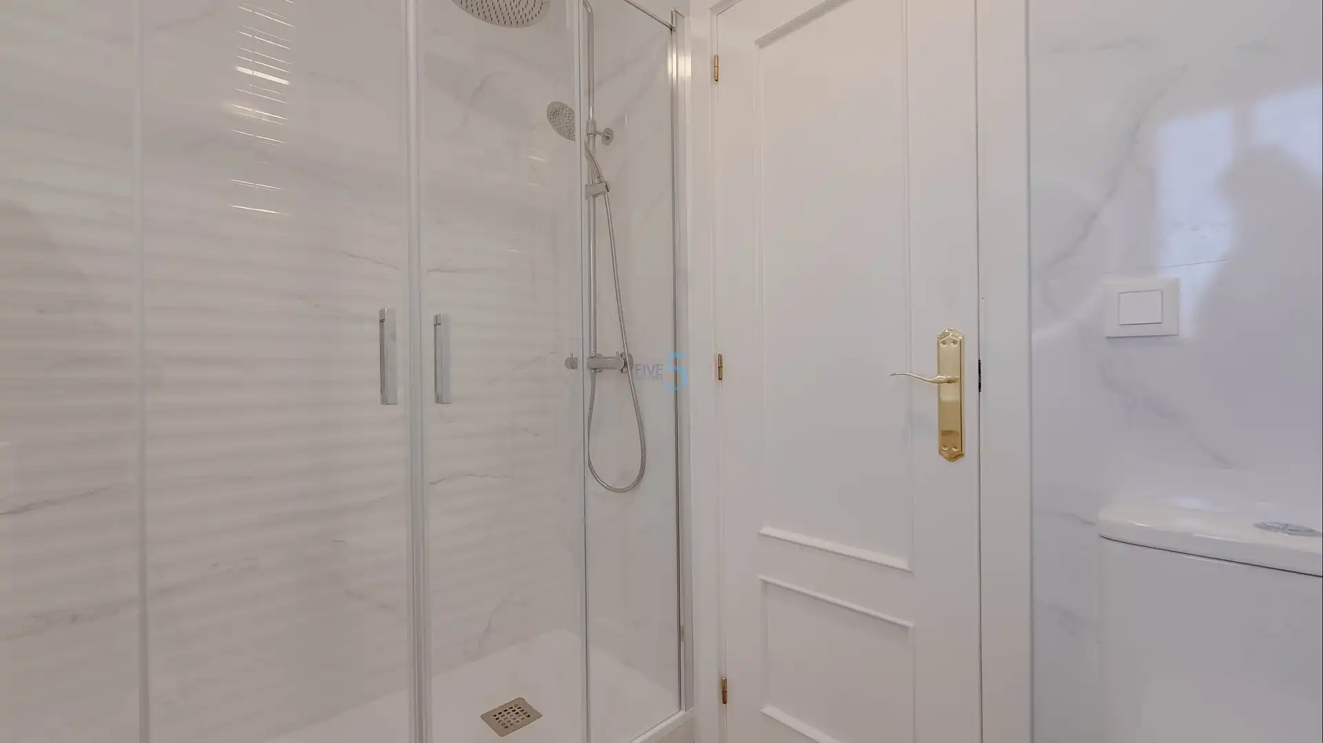 Bathroom of Flat for sale in Orihuela  with Air Conditioner, Swimming Pool and Furnished