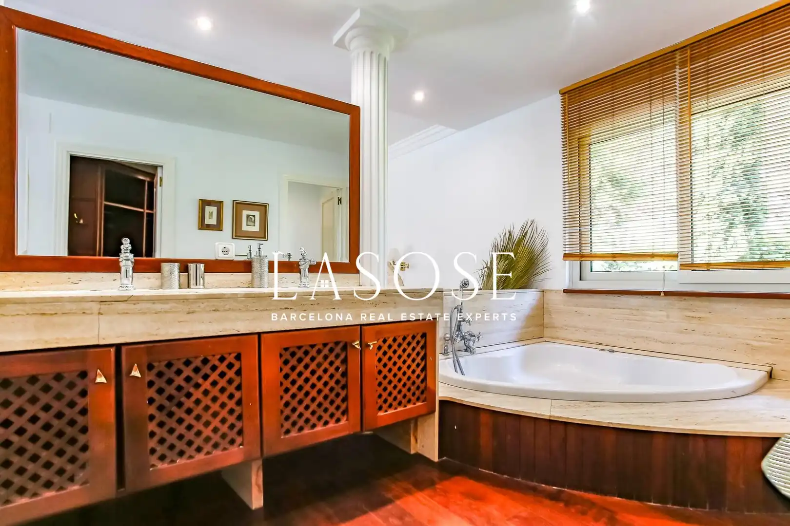 Chalet con terraza en venta en Paseo VILANOVA, imagen 47